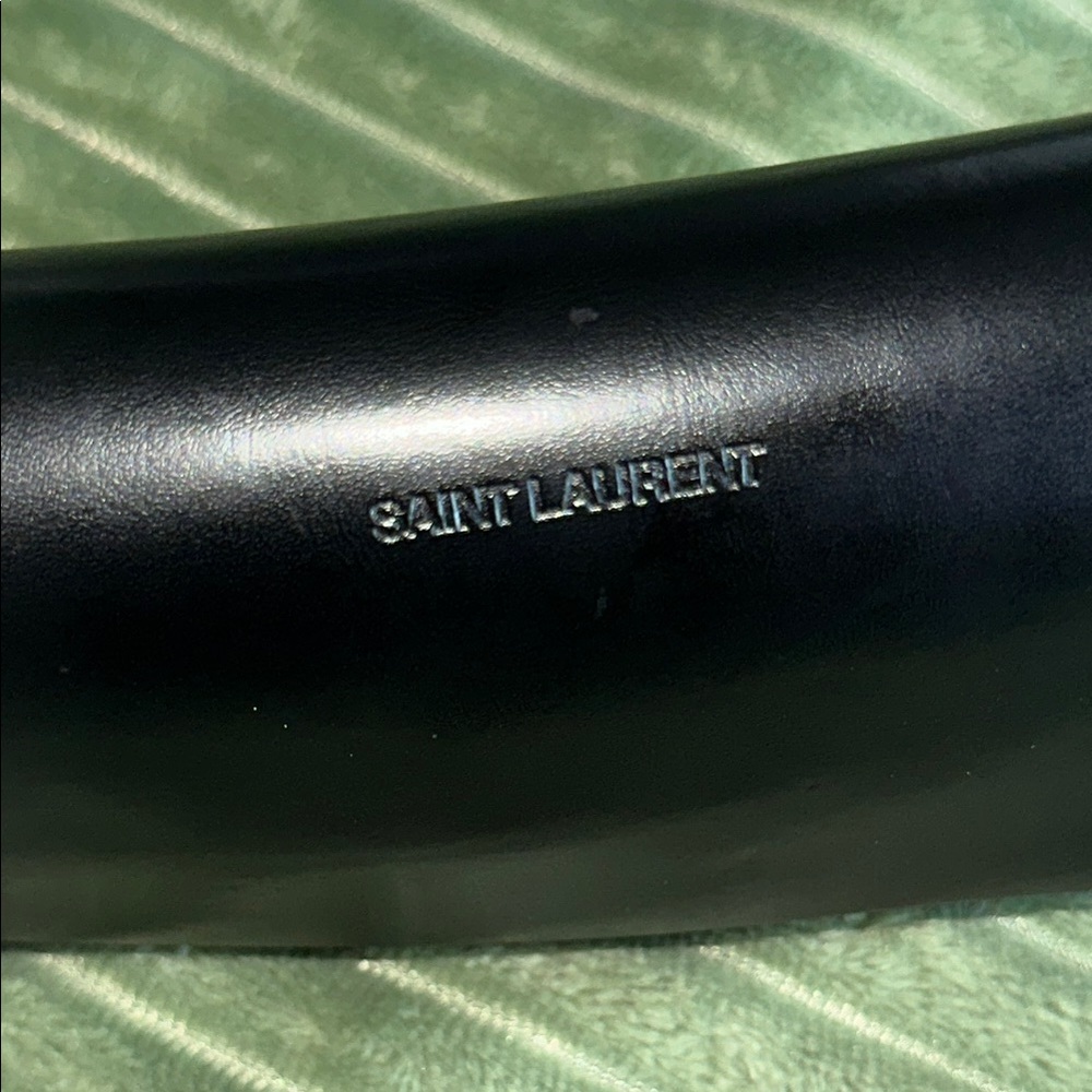 YSL Black Heart-Shaped Sunglasses - Picture 8 of 9